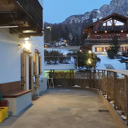 Bella Cortina - Comodo Al Centro E Impianti, Con Garage Apartamento *